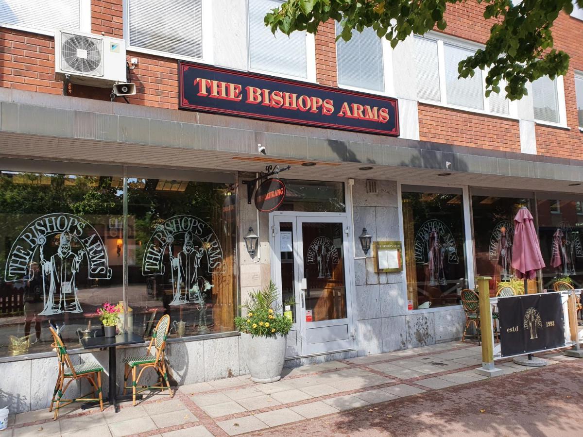 Hotel Bishops Arms Mora Luaran gambar