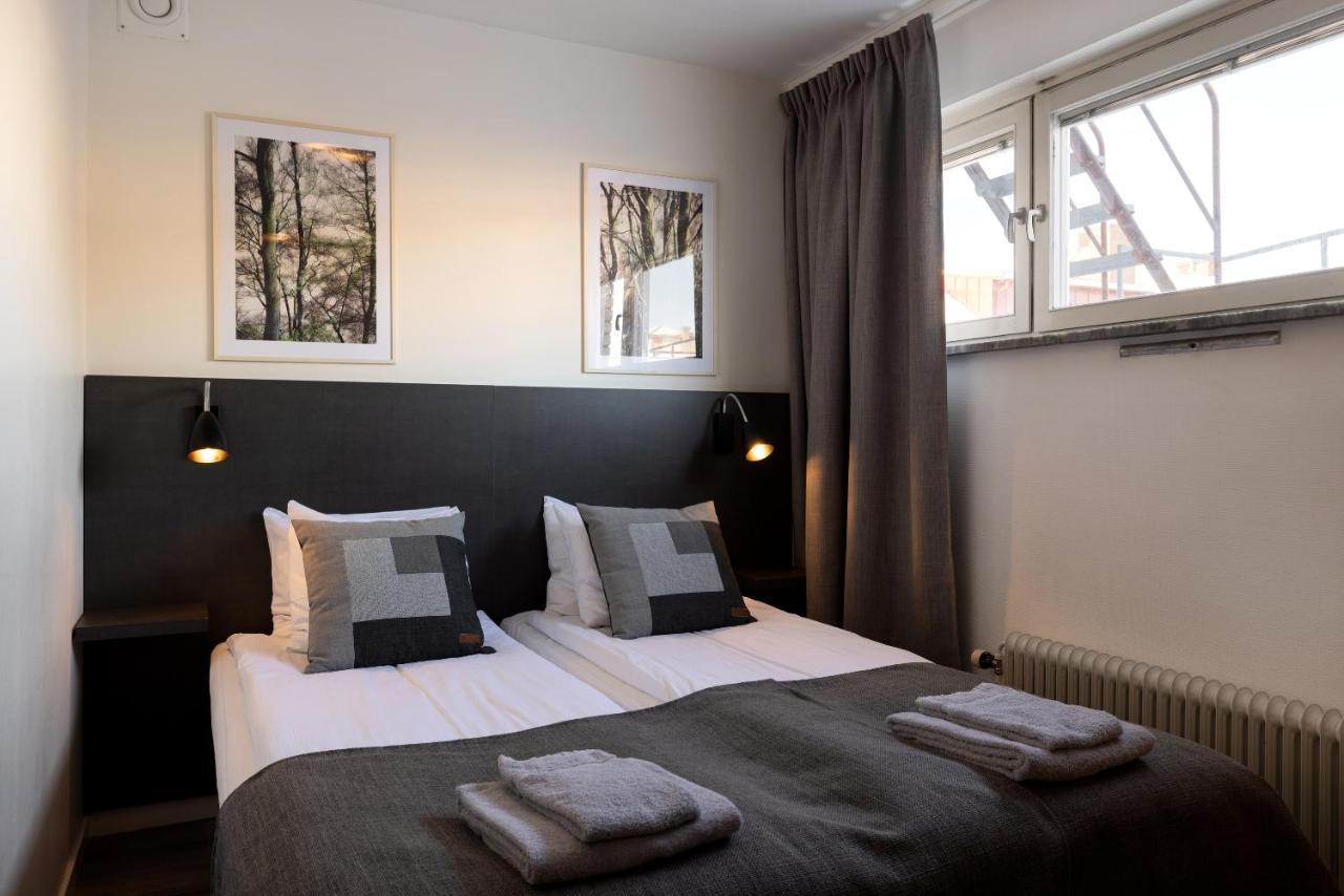 Hotel Bishops Arms Mora Luaran gambar