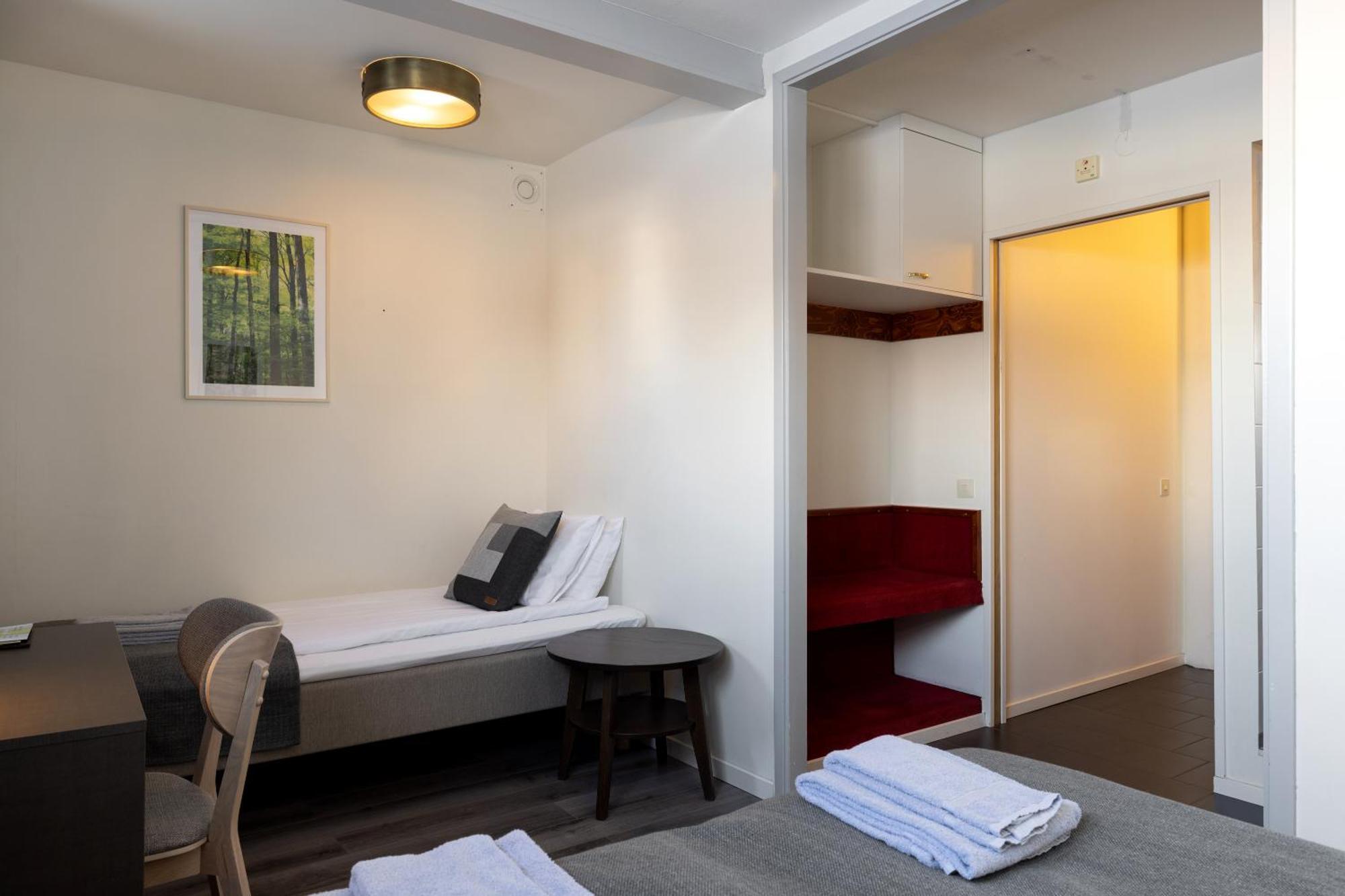 Hotel Bishops Arms Mora Bilik gambar