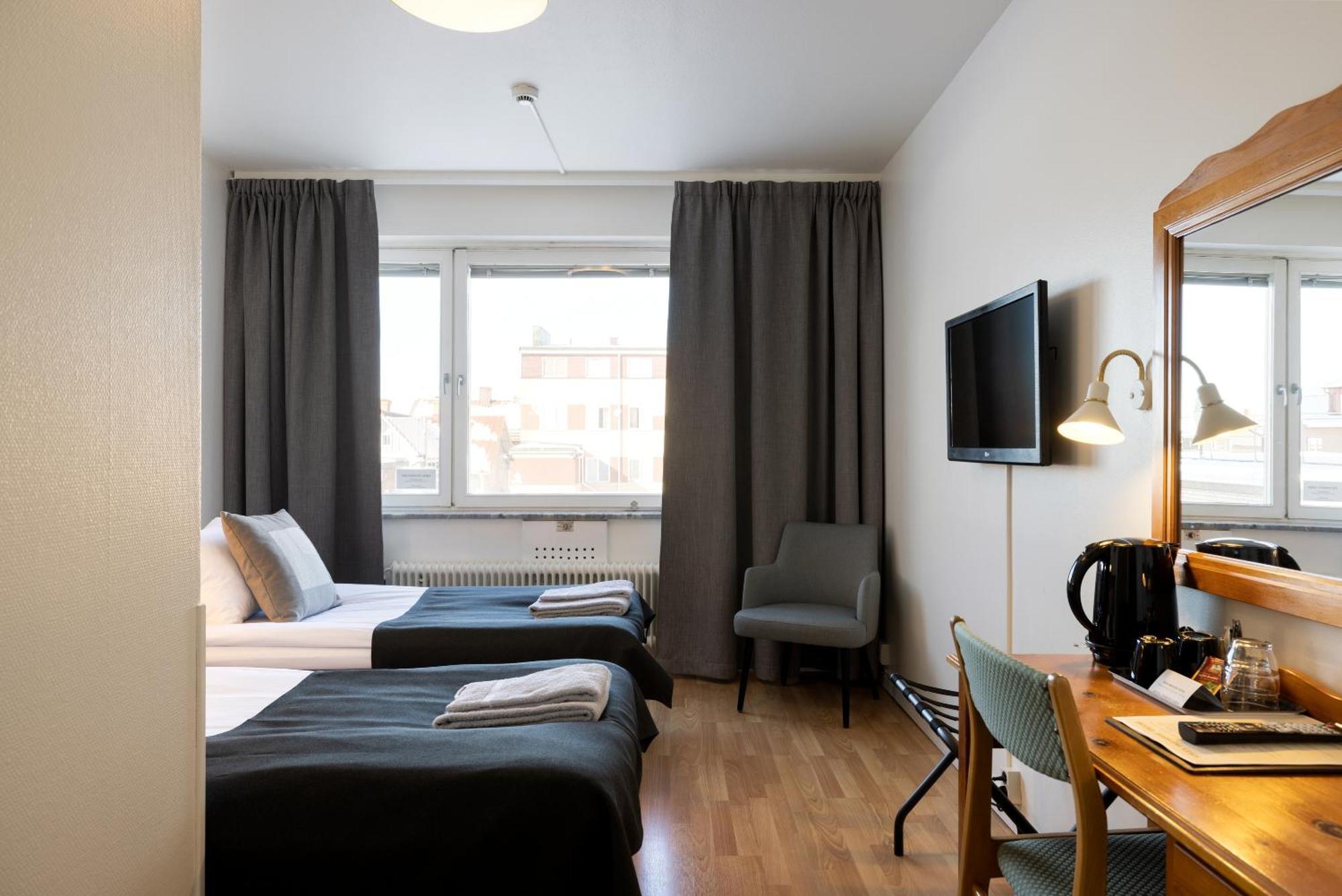 Hotel Bishops Arms Mora Bilik gambar