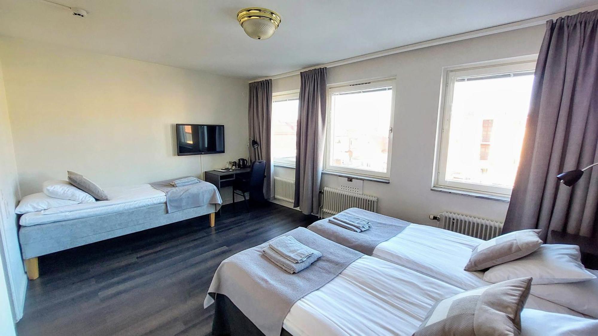 Hotel Bishops Arms Mora Luaran gambar