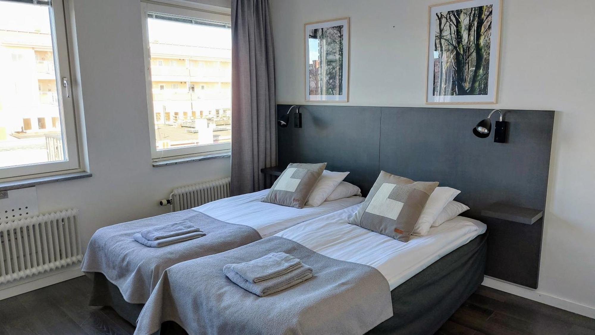 Hotel Bishops Arms Mora Luaran gambar