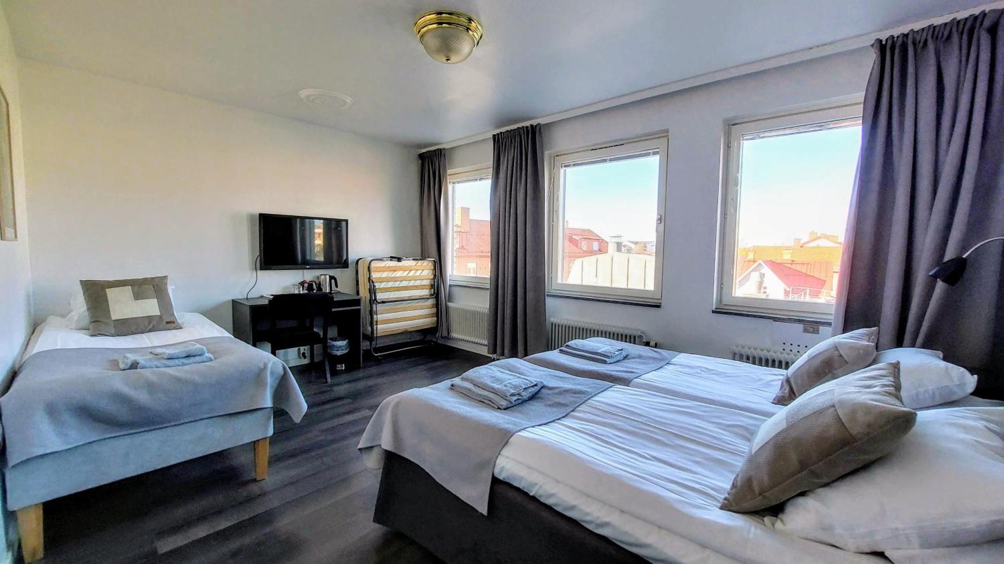 Hotel Bishops Arms Mora Luaran gambar