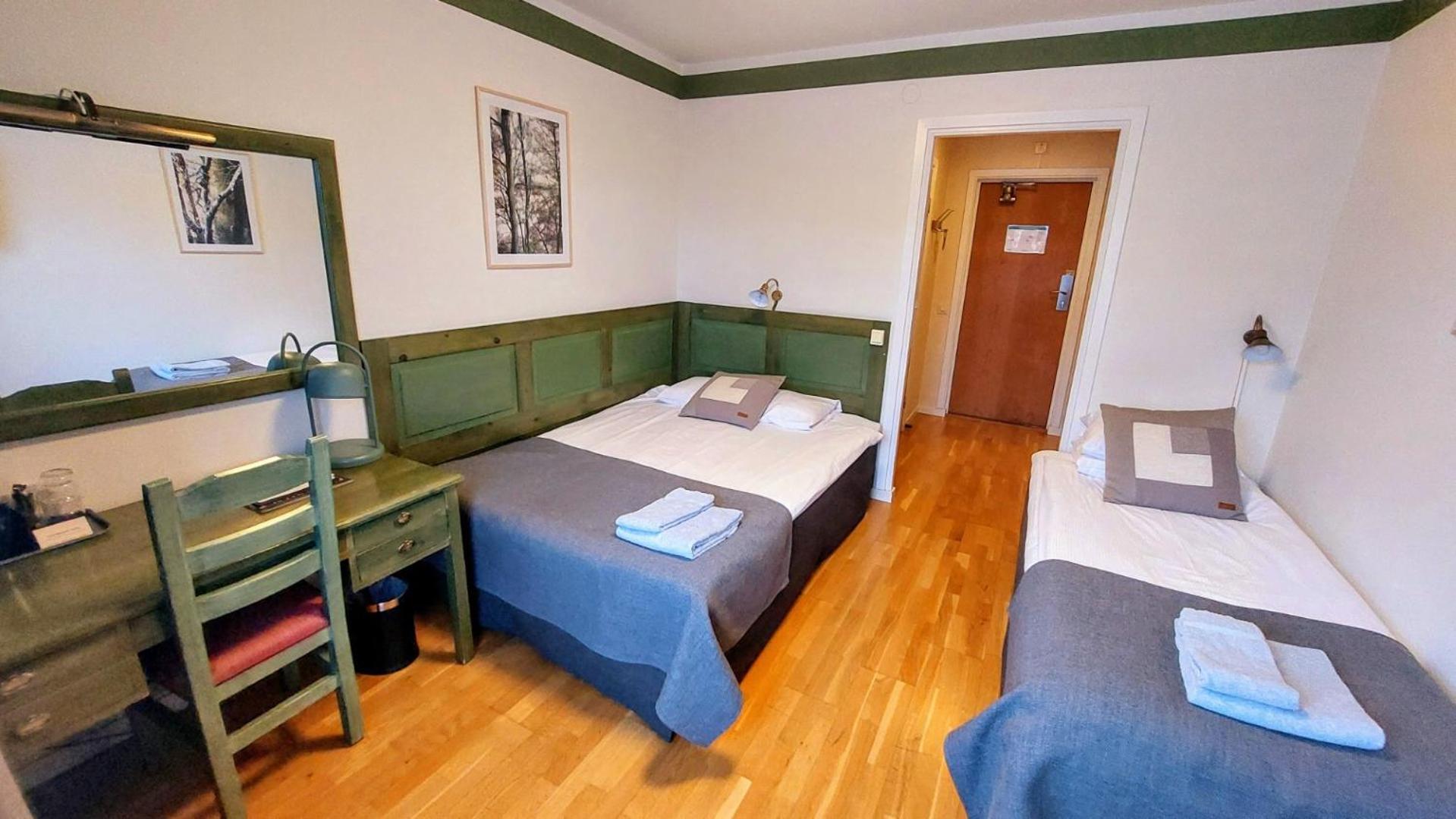 Hotel Bishops Arms Mora Luaran gambar