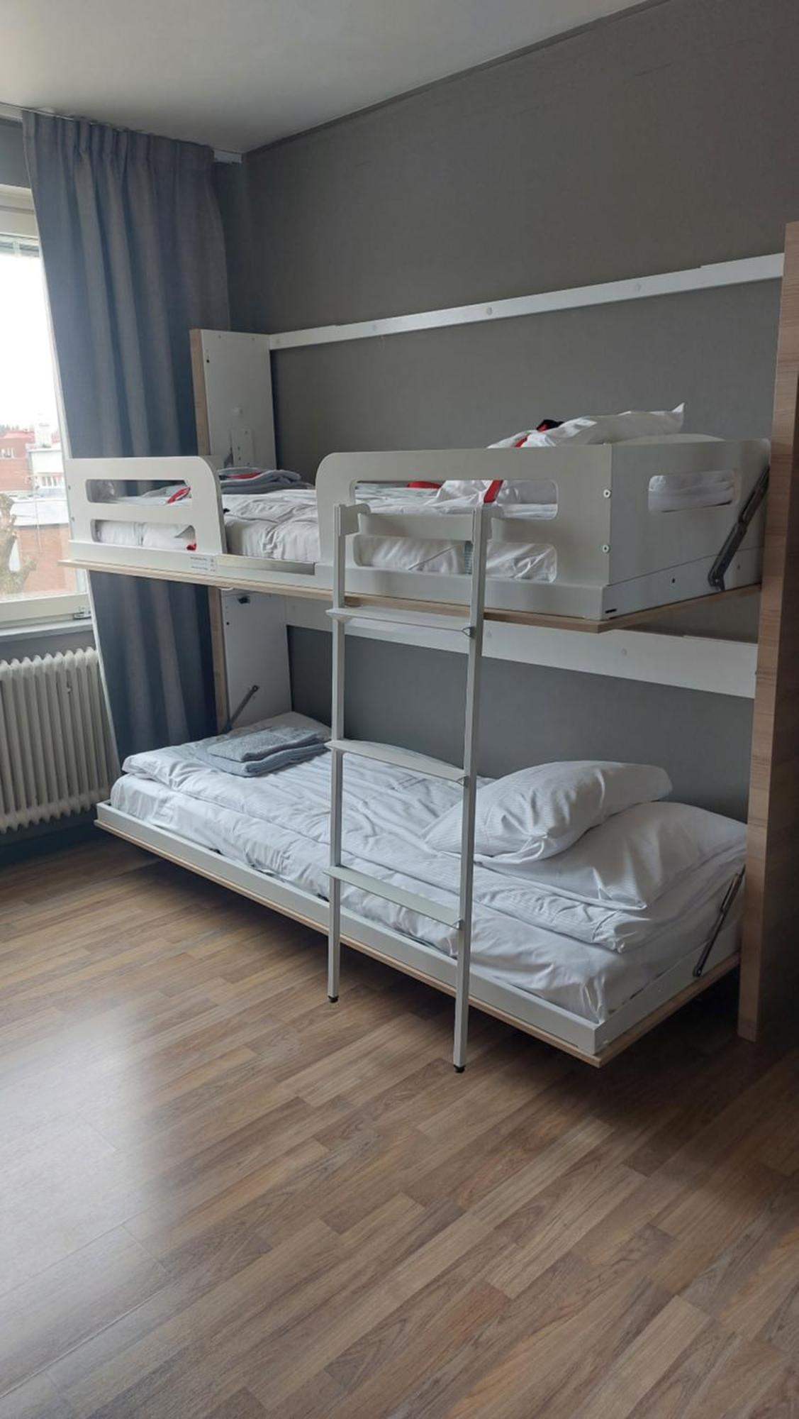 Hotel Bishops Arms Mora Luaran gambar