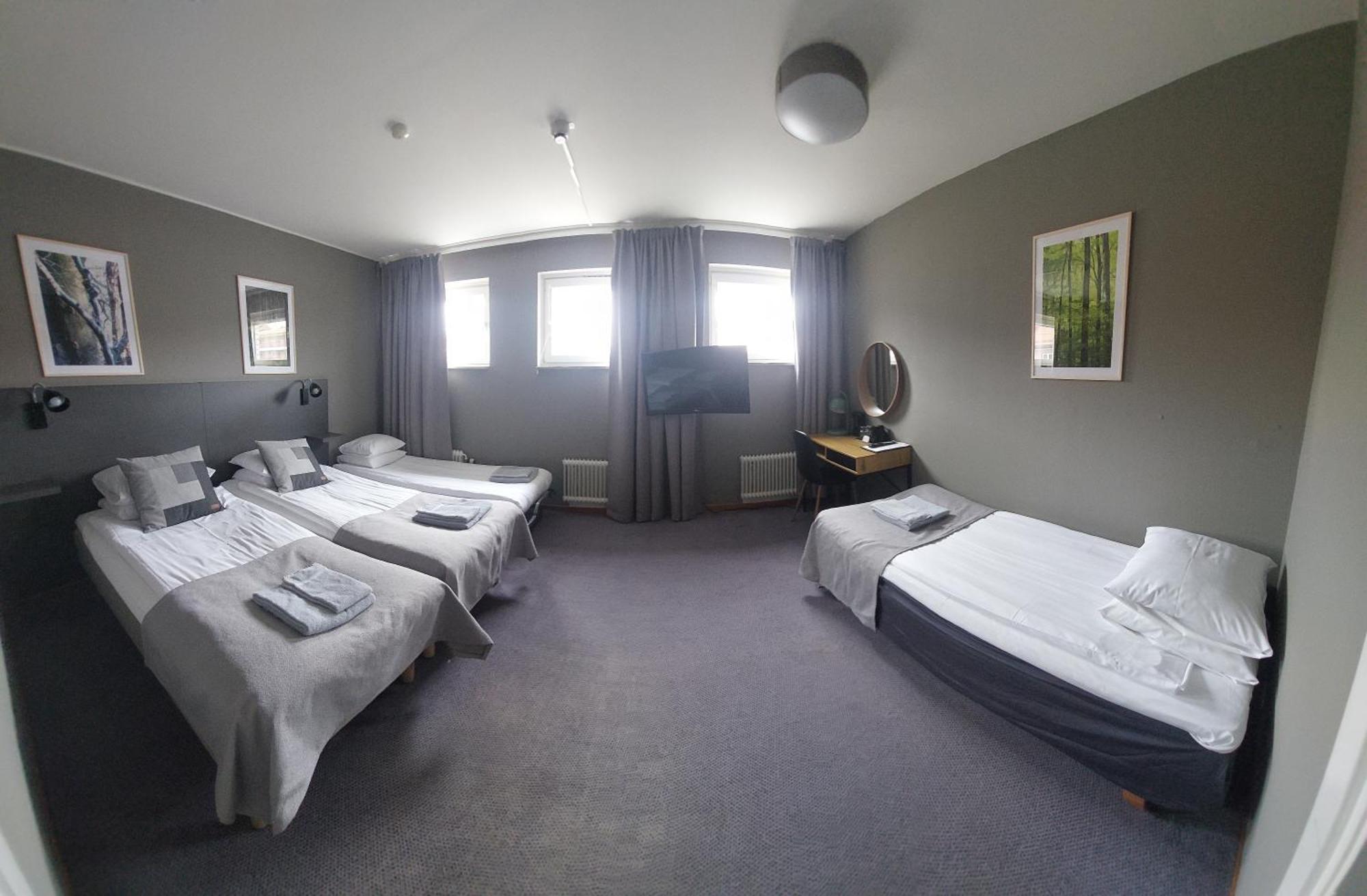 Hotel Bishops Arms Mora Luaran gambar
